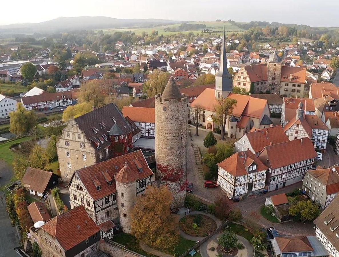 Graefin Amalia - Elegantes In Der Historischen Hinterburg In Schlitz, 2 Schlafzimmer, Mit Garten, Nahe Fulda Und Bad Hersfeld *