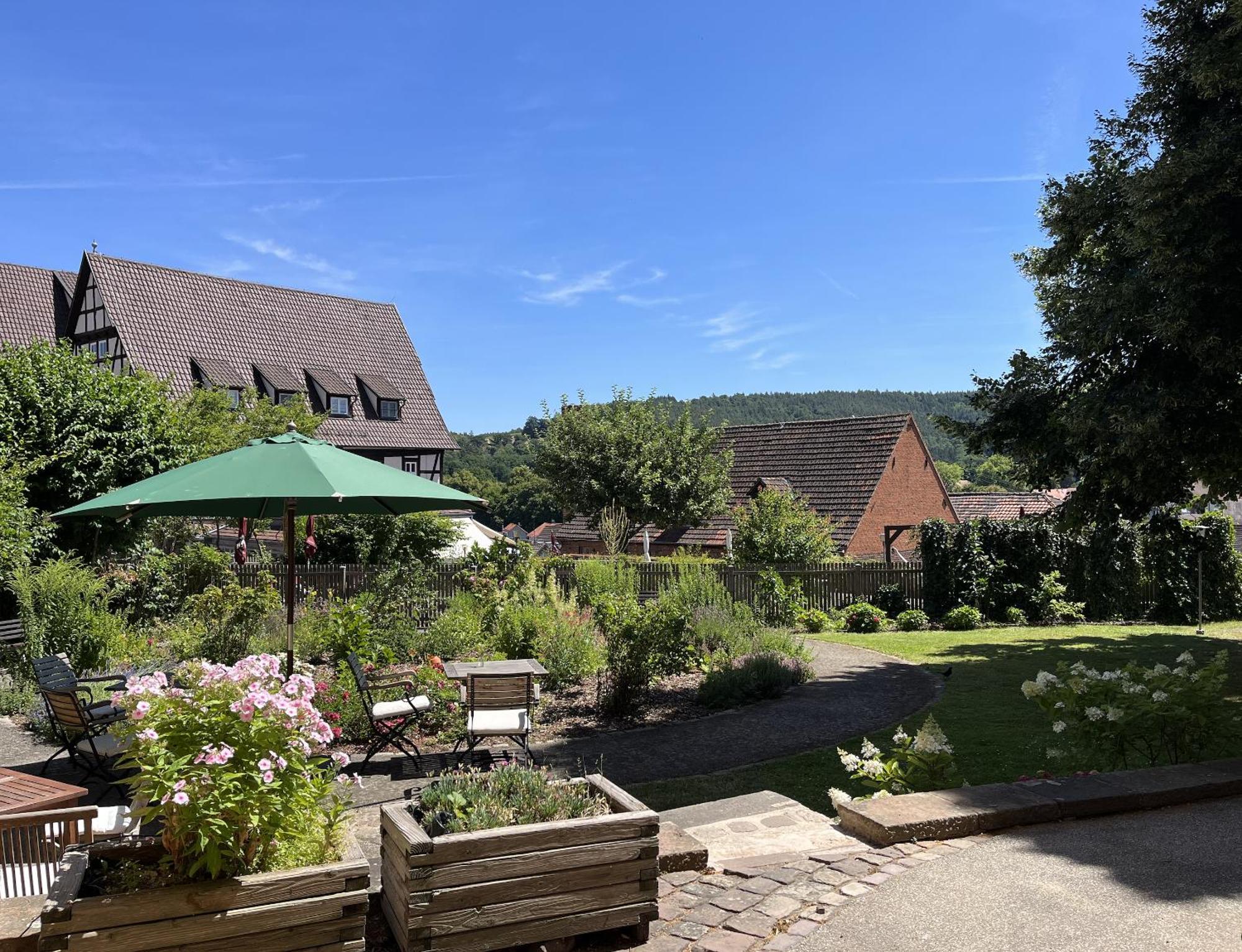 Graefin Amalia - Elegantes In Der Historischen Hinterburg In Schlitz, 2 Schlafzimmer, Mit Garten, Nahe Fulda Und Bad Hersfeld Апартаменты Шлиц