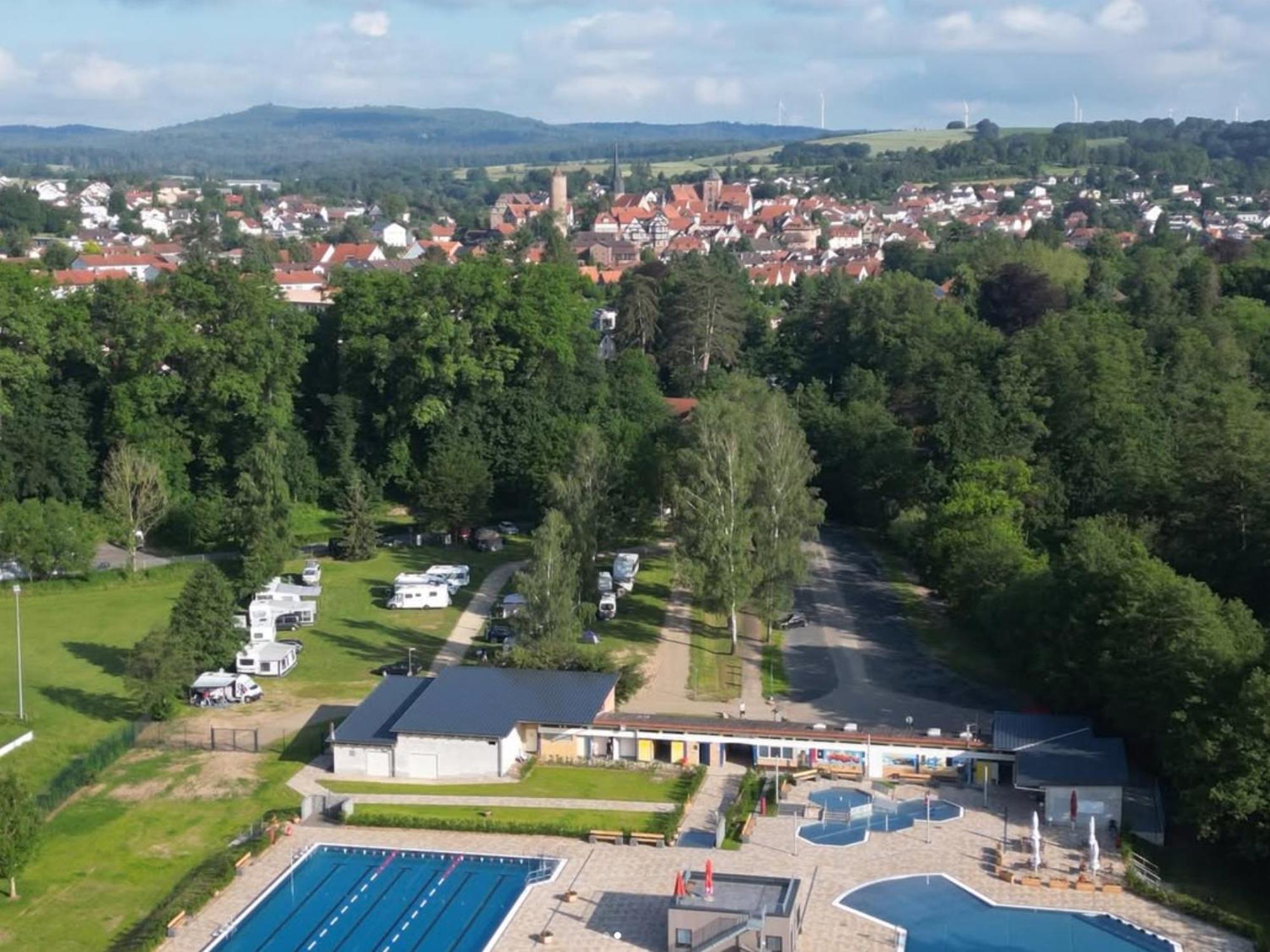 Graefin Amalia - Elegantes In Der Historischen Hinterburg In Schlitz, 2 Schlafzimmer, Mit Garten, Nahe Fulda Und Bad Hersfeld Apartment Schlitz